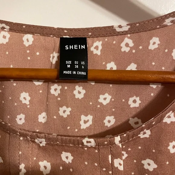 Floral Top - Picture 3 of 3